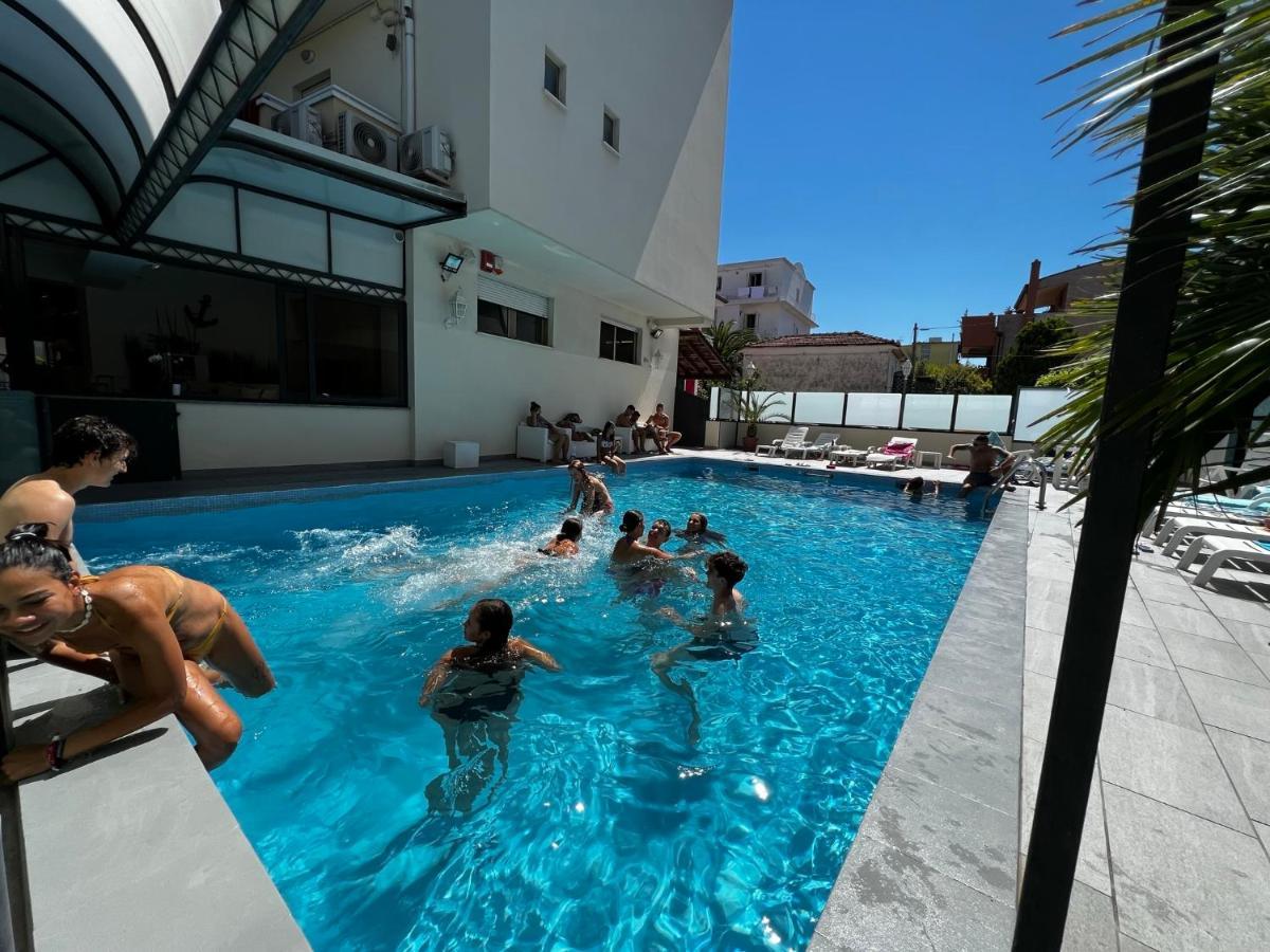 Apparthotel Ardea Riccione Exterior foto