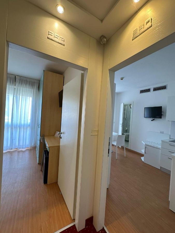 Apparthotel Ardea Riccione Exterior foto